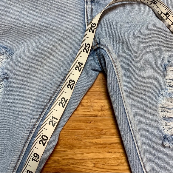 Brandy Melville Distressed Boyfriend Jeans - Picture 5 of 8